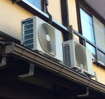 室外機屋根上設置