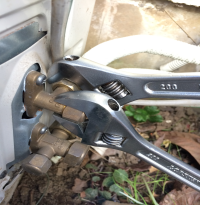 配管の取り外し方